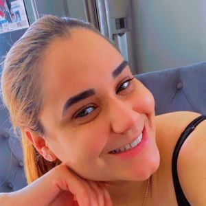 Meet your Posher, Nelcy